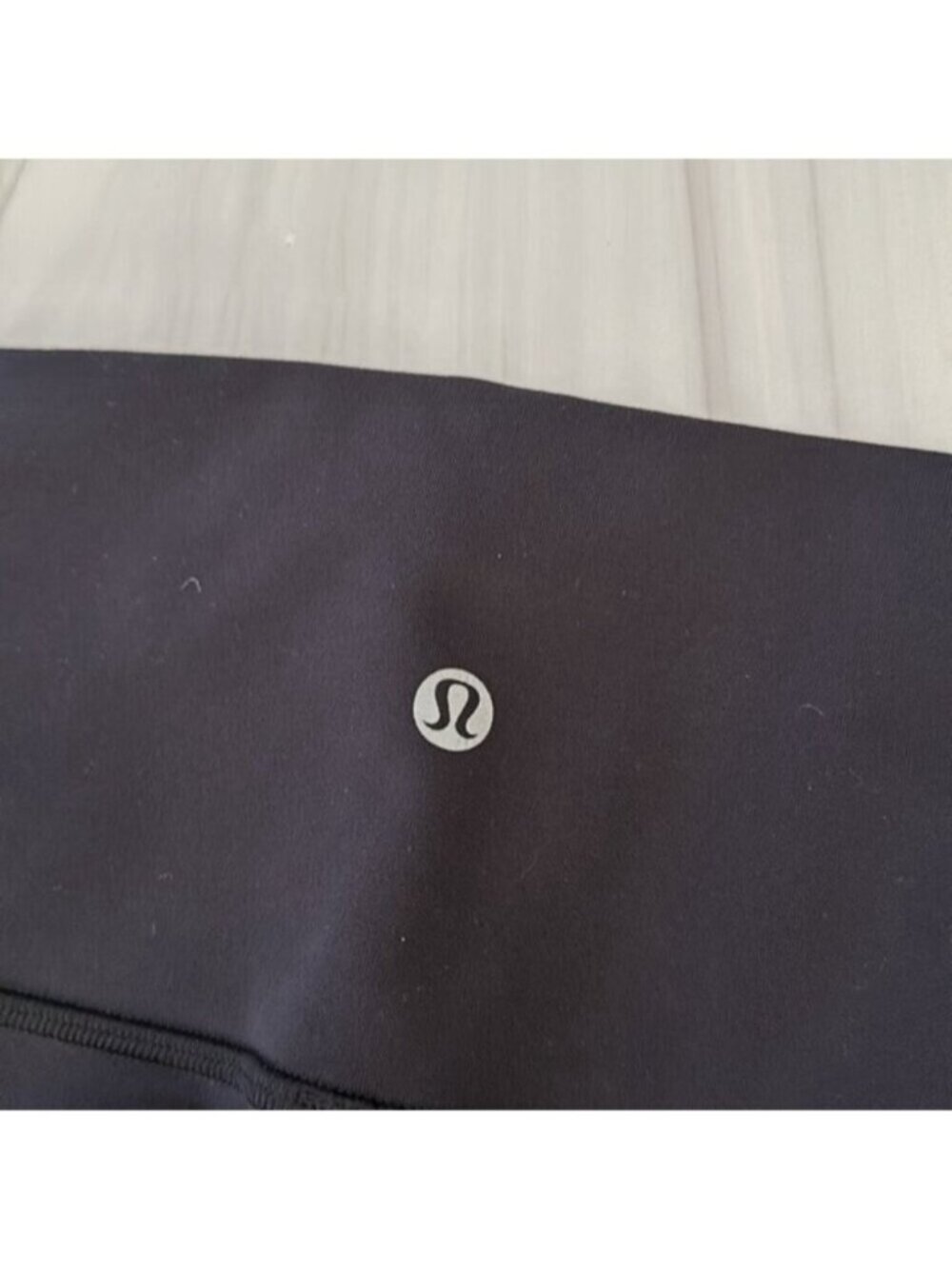 Lululemon Women's Black Red Ombre Speckle Wunder Under Hi-Rise Tight 28" Size 2 - Picture 10 of 10